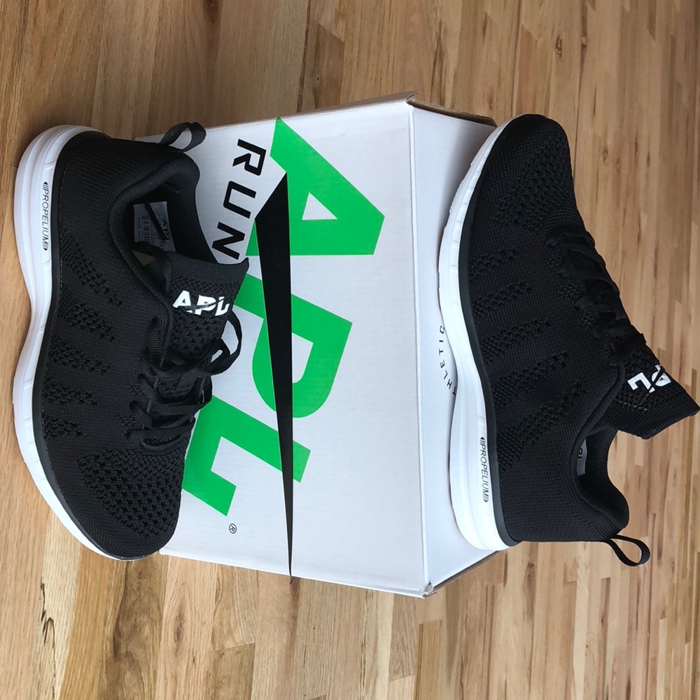 APL pro running shoes